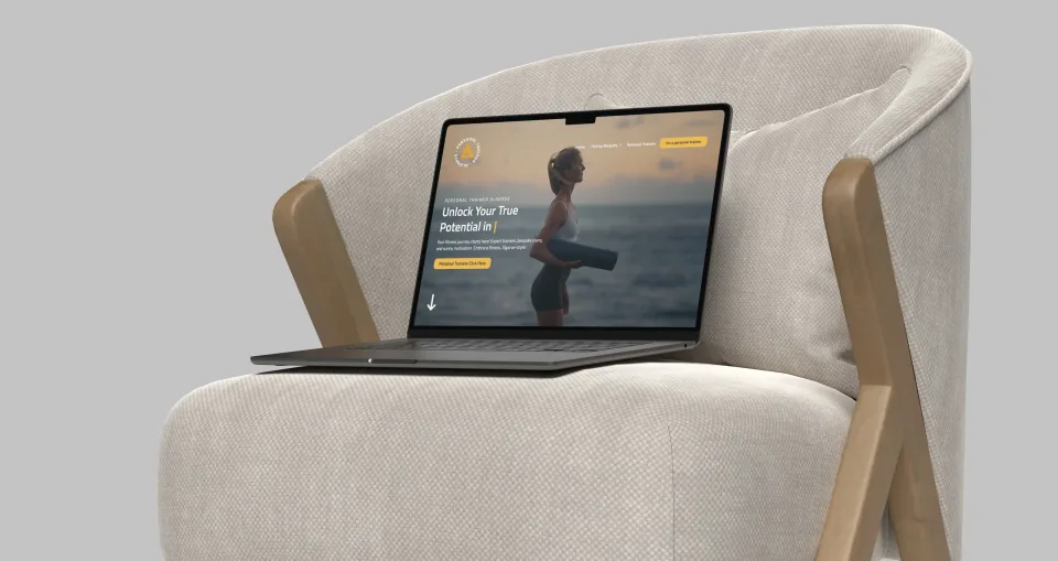 Website Personal Trainer Algarve apresentado num portátil
